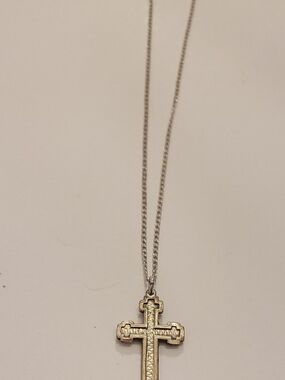 925 Silver Cross Pendant Necklace - Classic Religious Jewelry